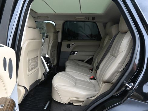 Used 2017 Land Rover Range Rover Sport HSE image 20