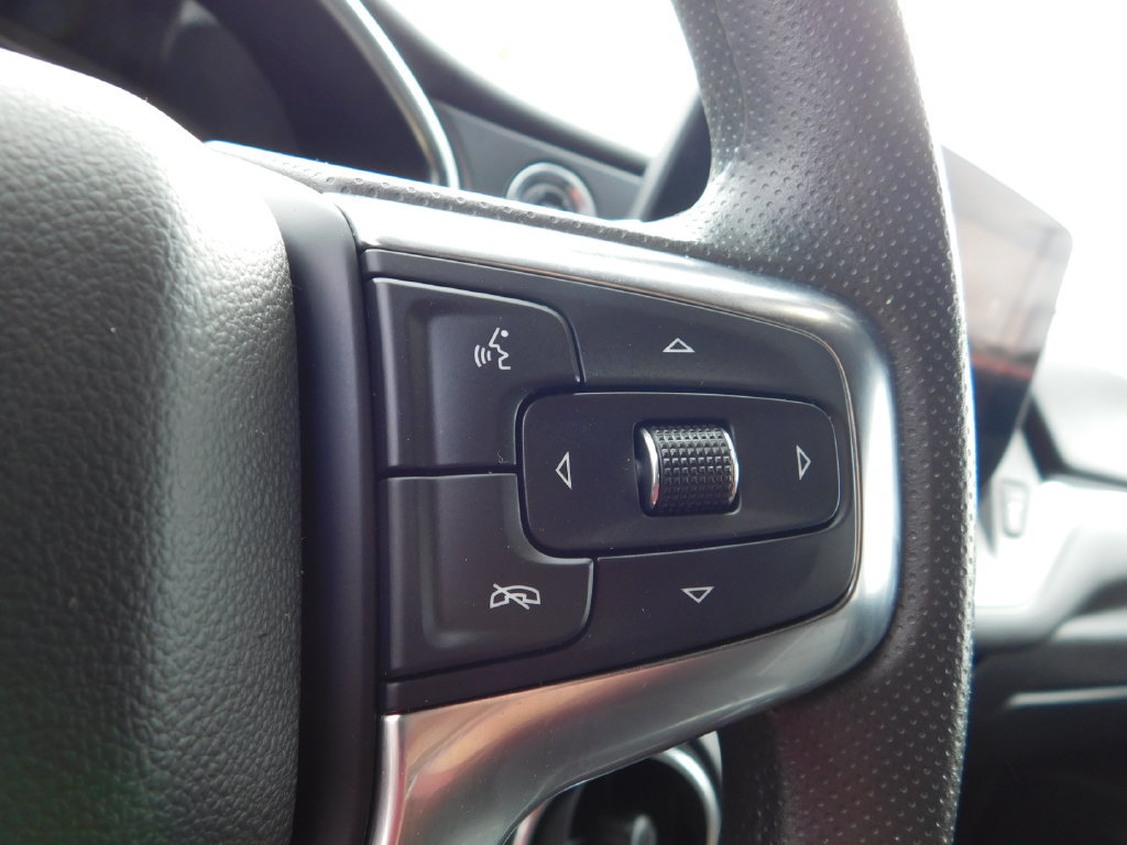 Used 2024 Chevrolet Blazer LT w/ Convenience Package FWD image 24