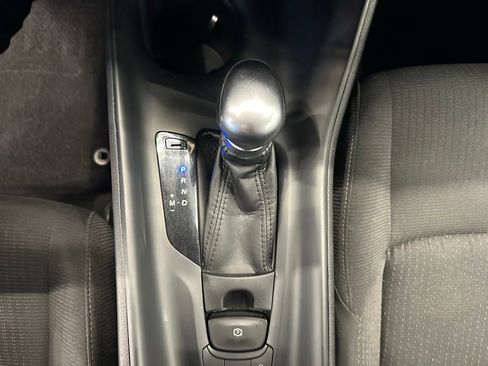Used 2018 Toyota C-HR XLE FWD image 22
