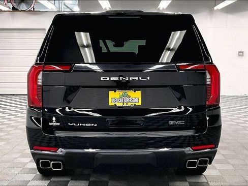 Used 2025 GMC Yukon XL Denali Ultimate AWD/4WD image 5