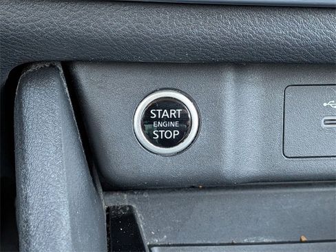 Certified 2023 Nissan Rogue SV image 15