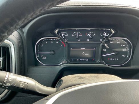 Used 2022 GMC Sierra 2500 SLE w/ SLE Convenience Package image 11