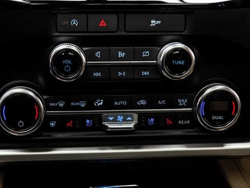 Used 2024 Ford Expedition Max Limited image 20