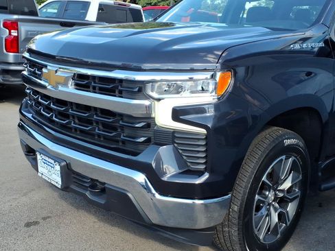 Used 2023 Chevrolet Silverado 1500 LT AWD/4WD image 7