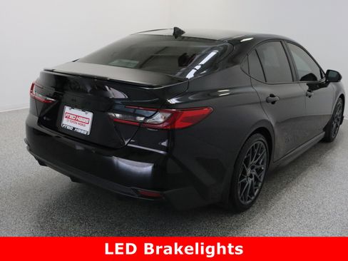 Used 2026 Toyota Camry SE w/ Multimedia Upgrade Package image 7