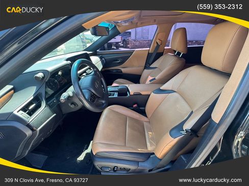 Used 2022 Lexus ES 300h w/ Premium Package FWD image 9