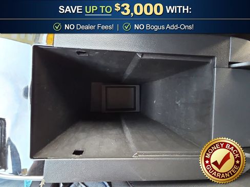 Used 2026 Chevrolet Equinox LT FWD image 30