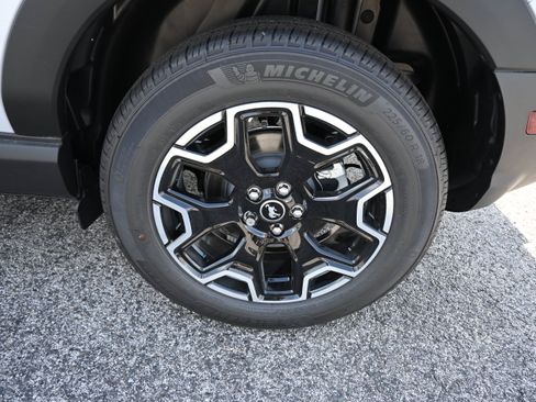 New 2026 Ford Bronco Sport Outer Banks w/ Outer Banks Tech Package+ AWD/4WD image 13