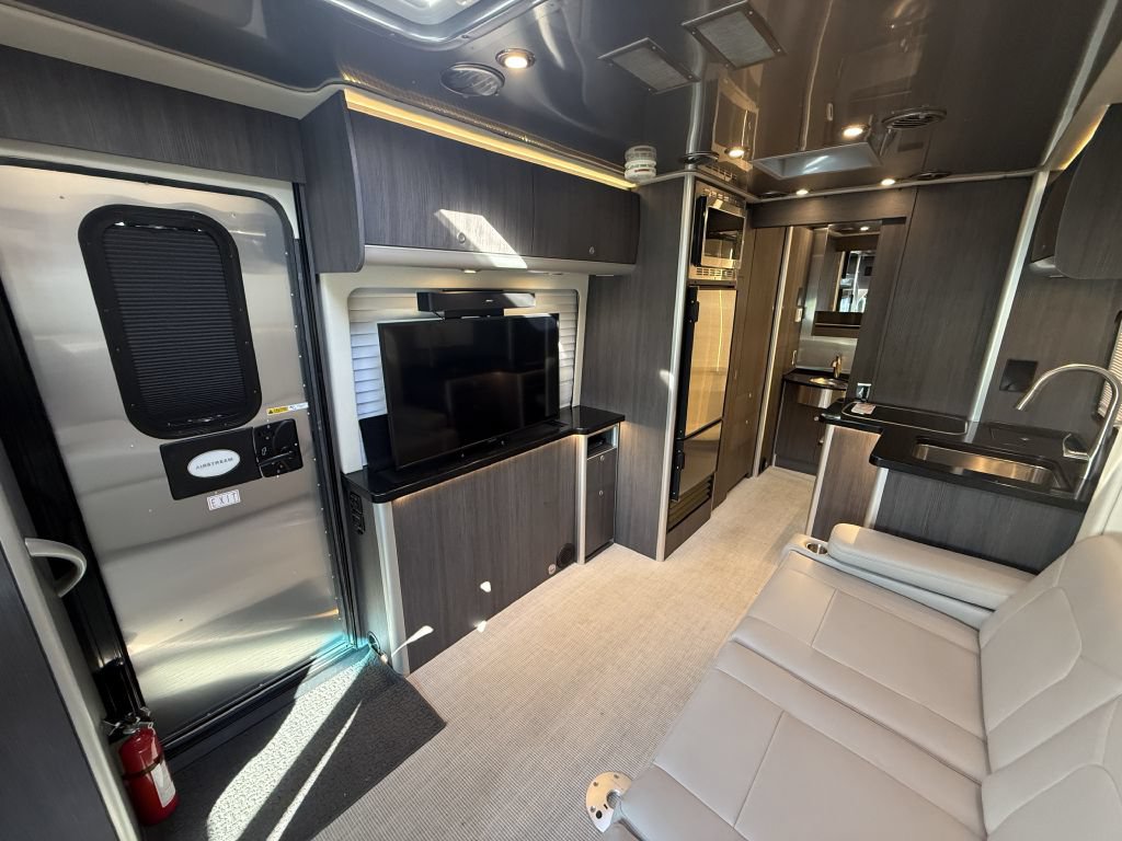 Used 2020 Mercedes-Benz Sprinter 3500 image 68