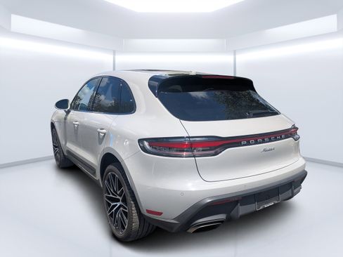 Used 2022 Porsche Macan AWD/4WD image 5