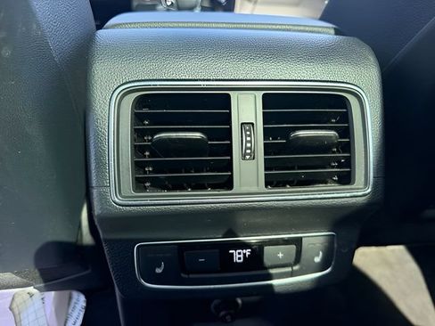 Used 2018 Audi Q5 2.0T Premium Plus w/ Premium Plus Package AWD/4WD image 10