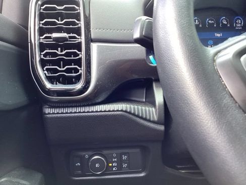 Used 2024 Ford Ranger Lariat w/ FX4 Off-Road Package AWD/4WD image 35