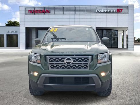 Used 2022 Nissan Frontier SV RWD image 2