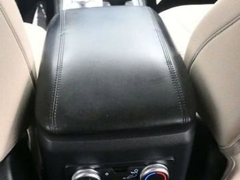 Used 2021 Ford Explorer 4WD image 24