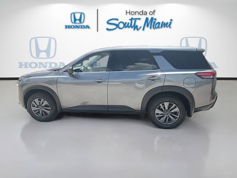 Used 2024 Nissan Pathfinder S FWD image 4