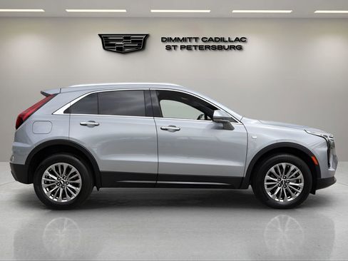 Certified 2025 Cadillac XT4 Premium Luxury image 6