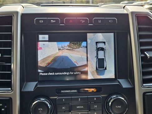 Used 2020 Ford F350 Lariat w/ Lariat Ultimate Package image 32