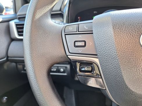 Used 2025 Toyota Camry LE image 17