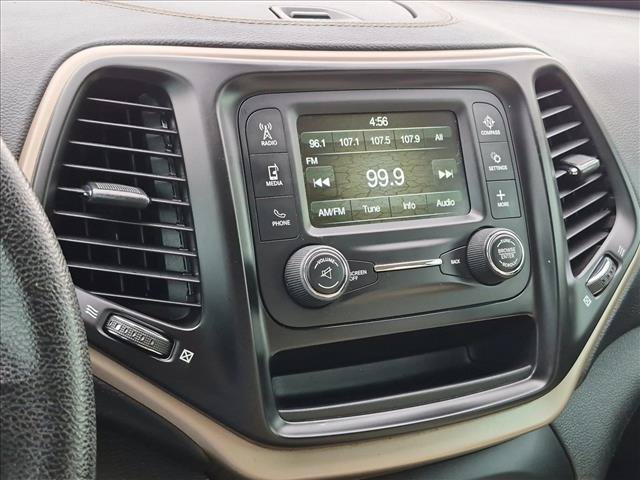 Used 2016 Jeep Cherokee Sport AWD/4WD image 11