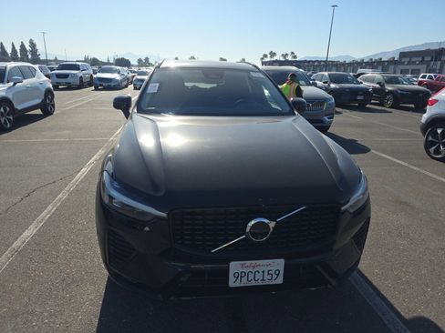 Used 2025 Volvo XC60 B5 Plus AWD/4WD image 2