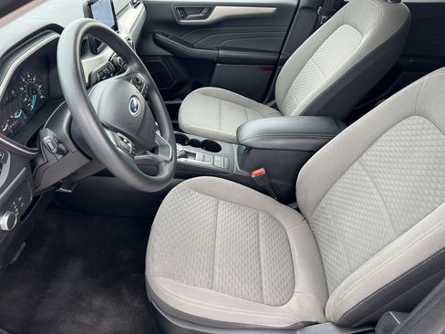 Used 2022 Ford Escape SE FWD image 17