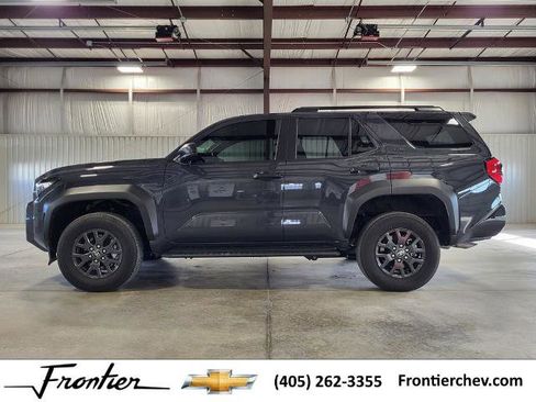 Used 2025 Toyota 4Runner 4WD image 1