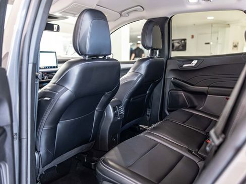 Used 2025 Ford Escape Platinum image 33
