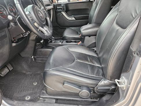 Used 2016 Jeep Wrangler Rubicon image 12