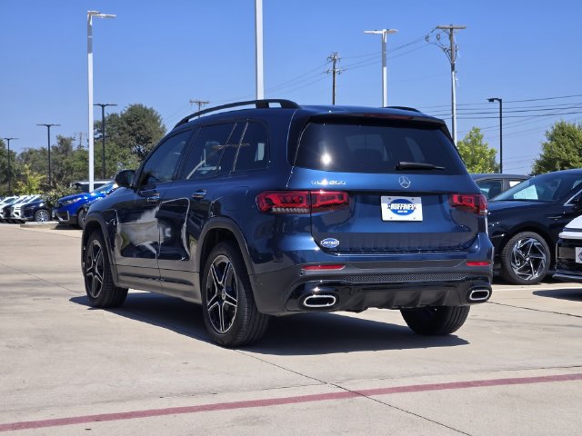 Used 2023 Mercedes-Benz GLB 250 w/ AMG Line image 3