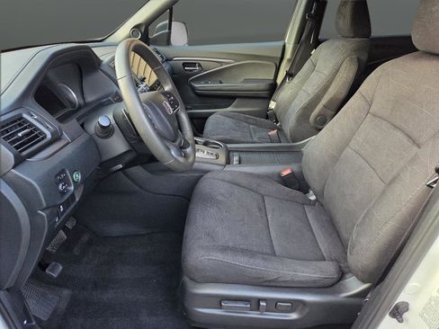 Used 2022 Honda Pilot Sport image 10