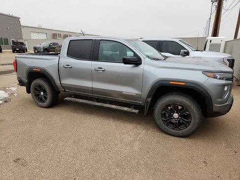 Used 2023 GMC Canyon Elevation w/ Elevation Premium Package image 9