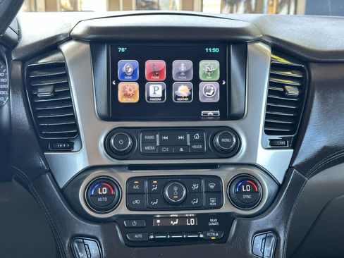 Used 2015 Chevrolet Suburban LT image 20