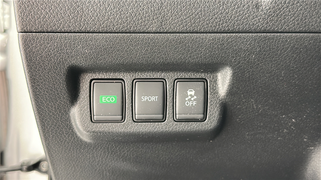 Used 2018 Nissan Sentra SV FWD image 19