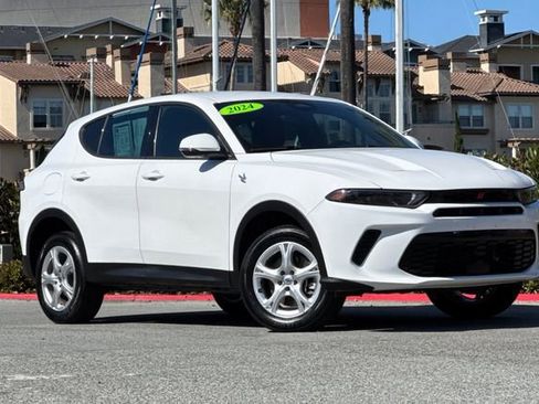 Used 2024 Dodge Hornet GT AWD/4WD image 2