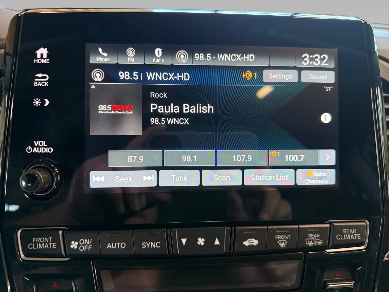 Used 2024 Honda Odyssey EX-L image 15