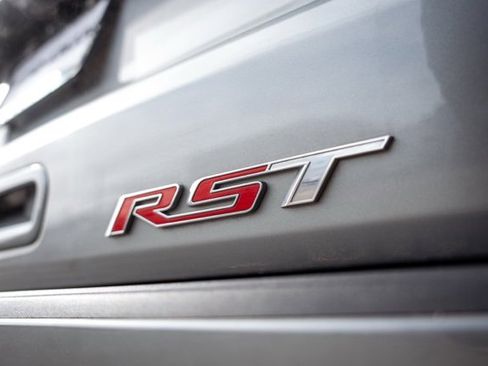 Used 2025 Chevrolet Suburban RST w/ Comfort Package image 11