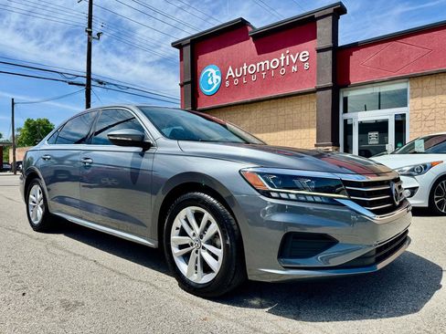 Used 2020 Volkswagen Passat 2.0T SE image 2