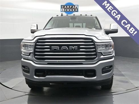 Used 2023 RAM 3500 Limited image 9