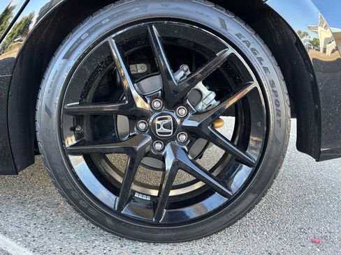 Used 2024 Honda Civic Sport image 28