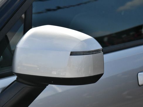 Used 2024 Hyundai Santa Fe SEL image 14