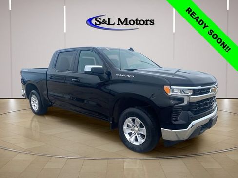 Used 2025 Chevrolet Silverado 1500 LT AWD/4WD image 1