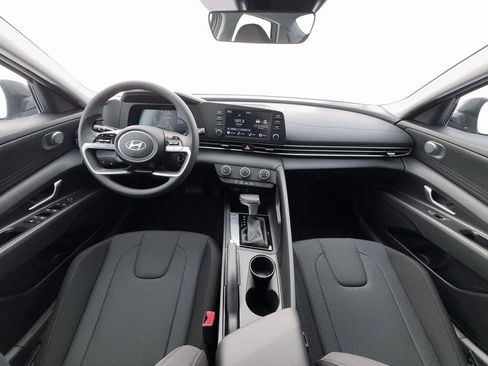 New 2026 Hyundai Elantra SE w/ Cargo Package image 12