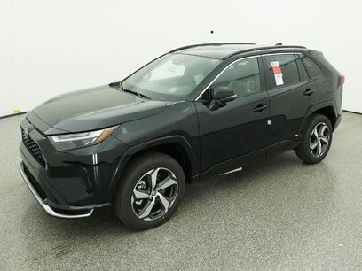 New 2025 Toyota RAV4 SE