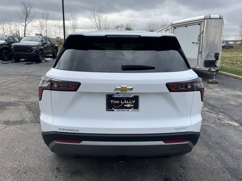 New 2026 Chevrolet Equinox LT image 6