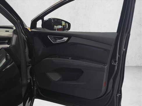 Certified 2023 Audi Q4 e-tron Premium Plus w/ Premium Plus image 10