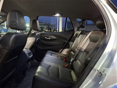 Used 2020 GMC Terrain SLT w/ Preferred Package image 17