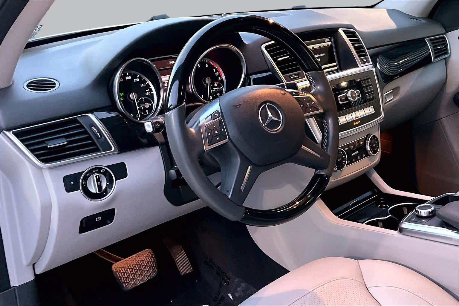Used 2015 Mercedes-Benz ML 350 2WD image 16