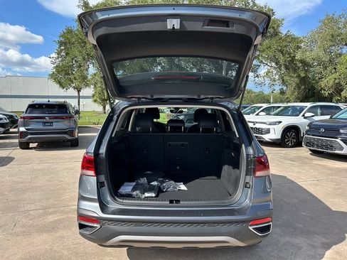 Certified 2022 Volkswagen Taos SE AWD/4WD image 48
