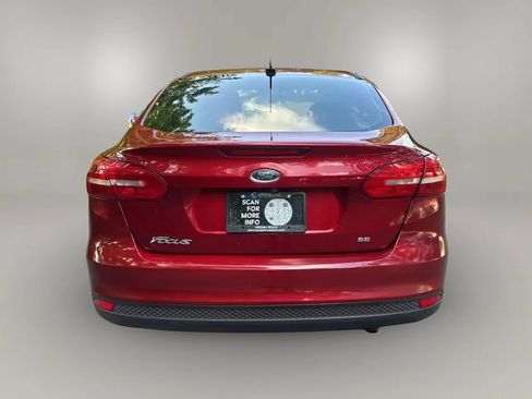 Used 2017 Ford Focus SE FWD image 5