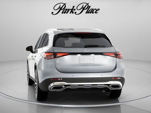 Used 2026 Mercedes-Benz GLC 300 image 16